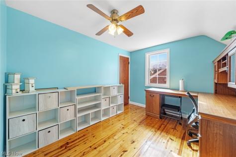 3710 W Pleasant Valley Road Parma OH 44134