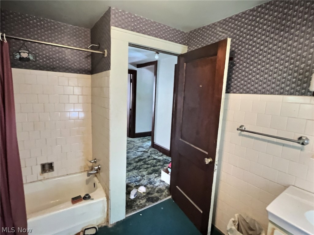 1918 Greensburg Road North Canton OH 44720