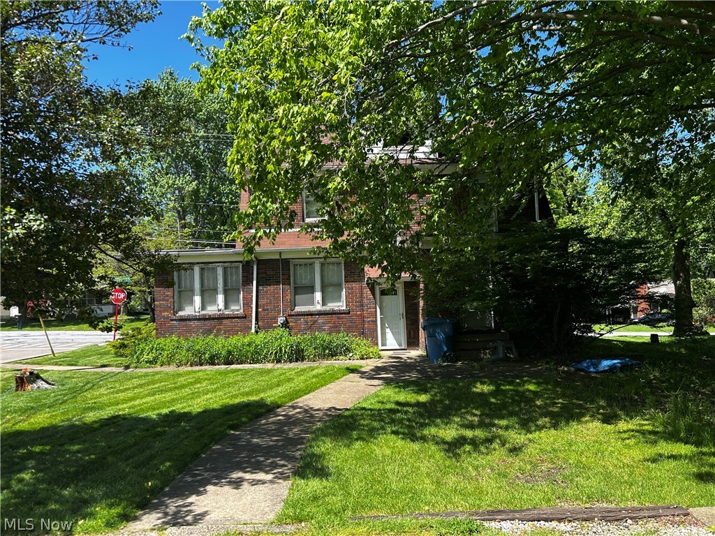 1918 Greensburg Road North Canton OH 44720