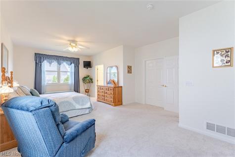 10384 Rock Ledge Way North Royalton OH 44133