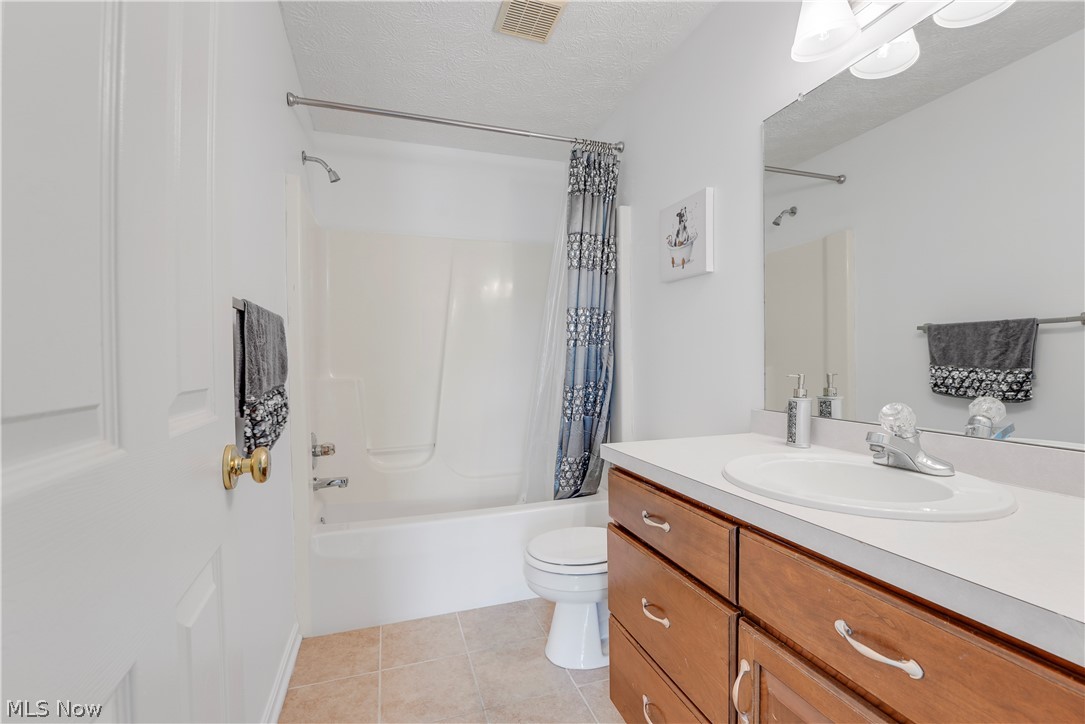 141 Mccleary Court Sagamore Hills OH 44067
