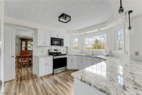 141 Mccleary Court Sagamore Hills OH 44067