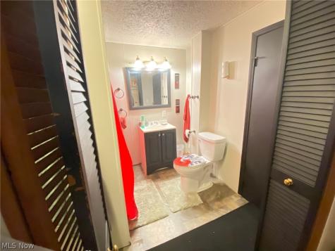 4318 E 72nd Street Cleveland OH 44105
