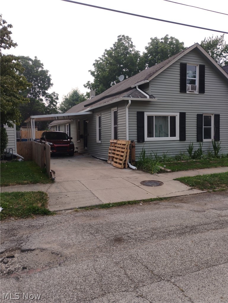4318 E 72nd Street Cleveland OH 44105