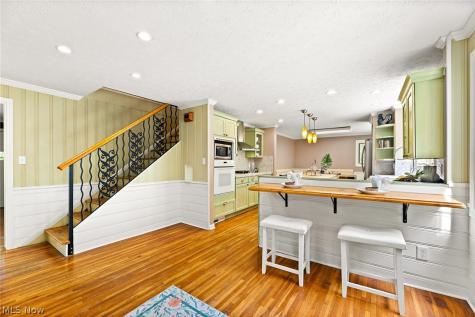 1375 N Revere Road Akron OH 44333