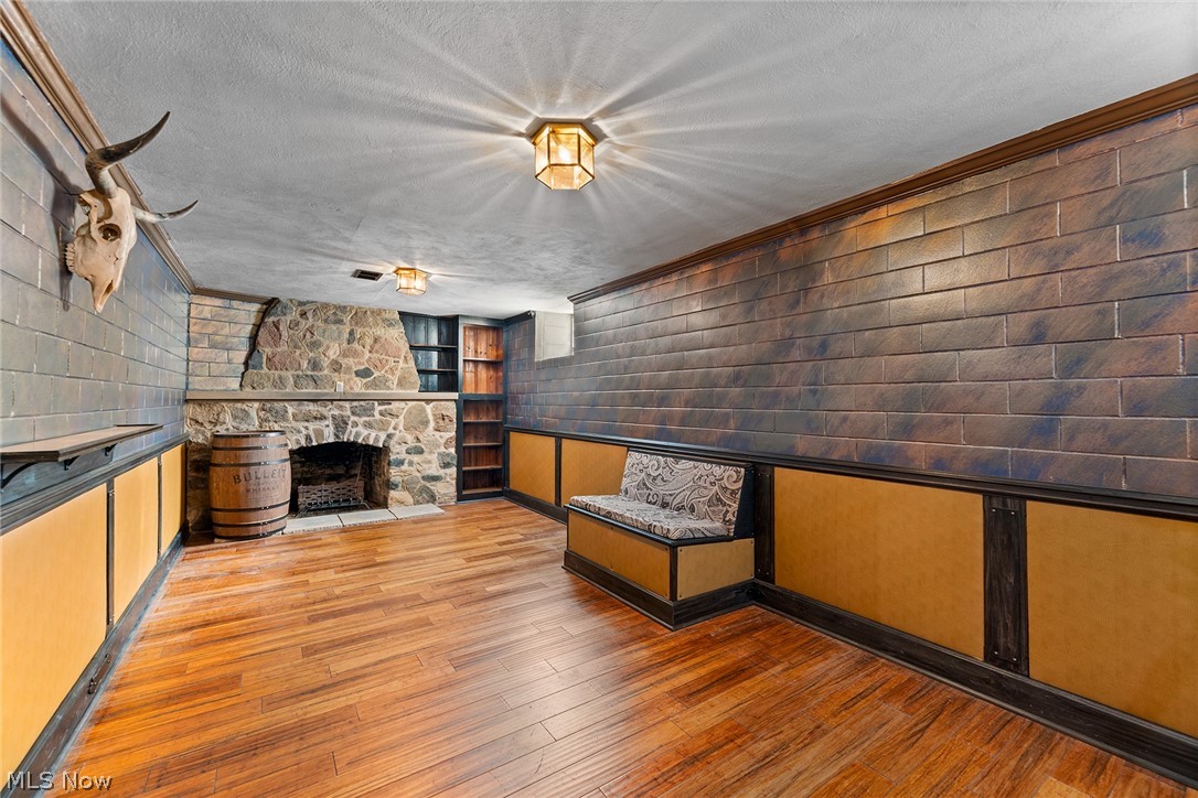 1375 N Revere Road Akron OH 44333