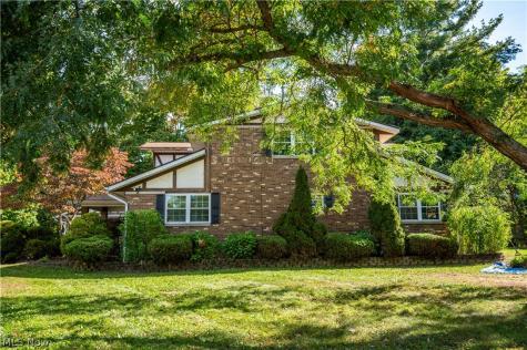 8797 Allen Troy Court Mentor OH 44092