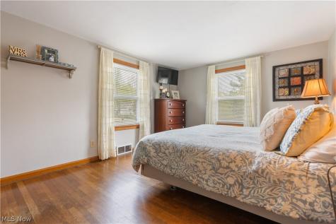 4902 Clardell Avenue SW Canton OH 44706