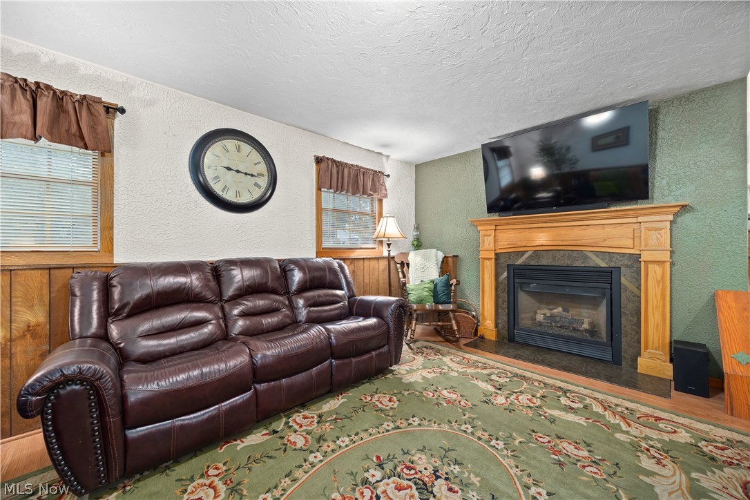 749 Glantz Drive Lorain OH 44055