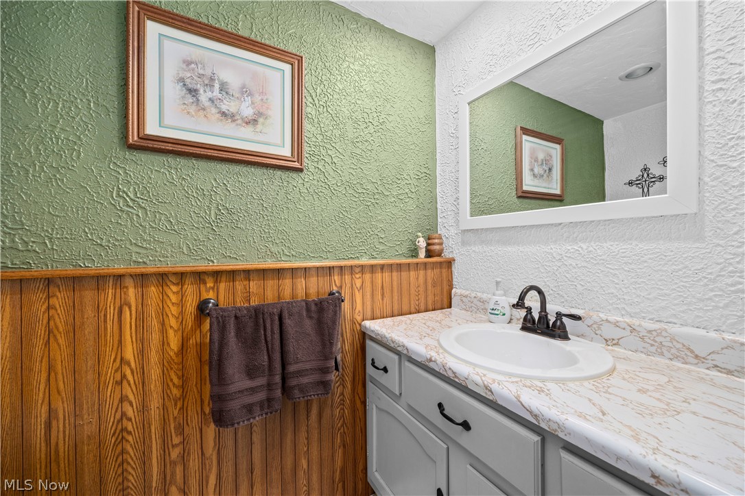 749 Glantz Drive Lorain OH 44055