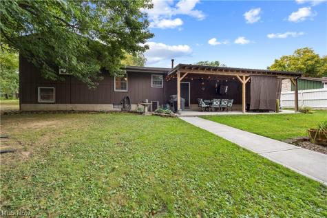 749 Glantz Drive Lorain OH 44055