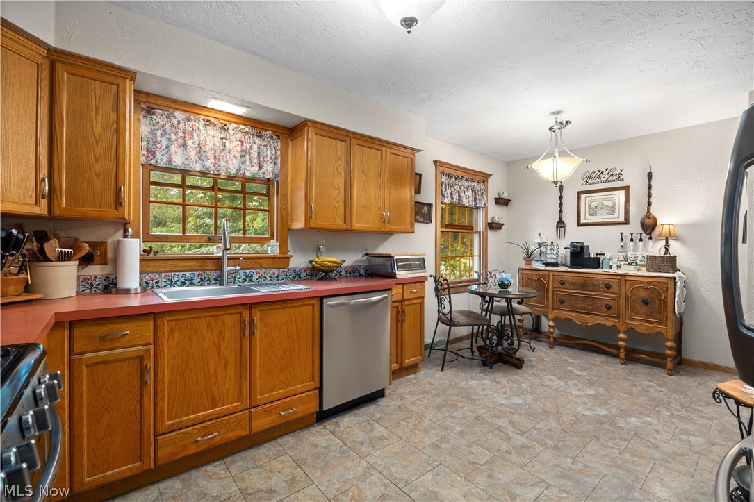 749 Glantz Drive Lorain OH 44055