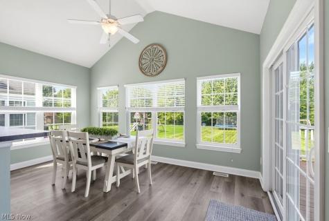 882 Queens Gate Way Wadsworth OH 44281