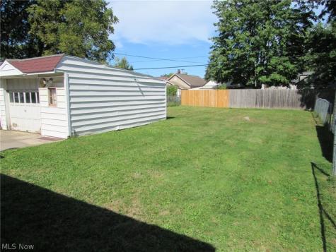 4208 Wetzel Avenue Cleveland OH 44109