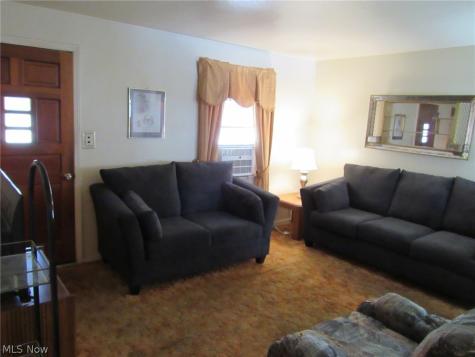 4208 Wetzel Avenue Cleveland OH 44109