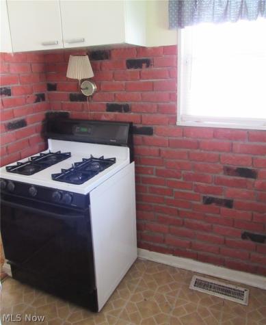 4208 Wetzel Avenue Cleveland OH 44109