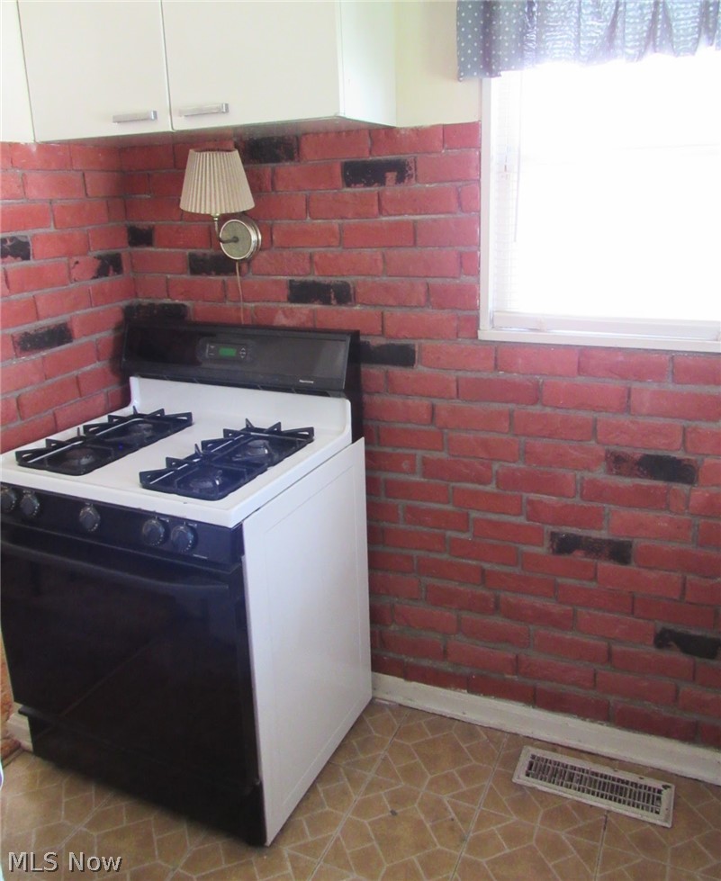 4208 Wetzel Avenue Cleveland OH 44109