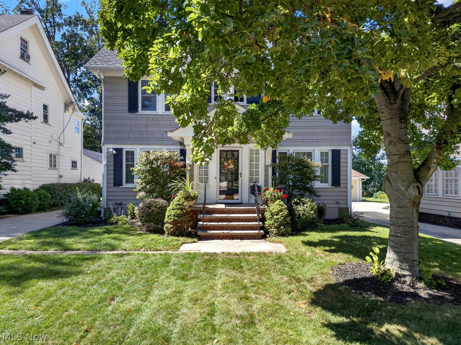 1076 Wilbert Road Lakewood OH 44107