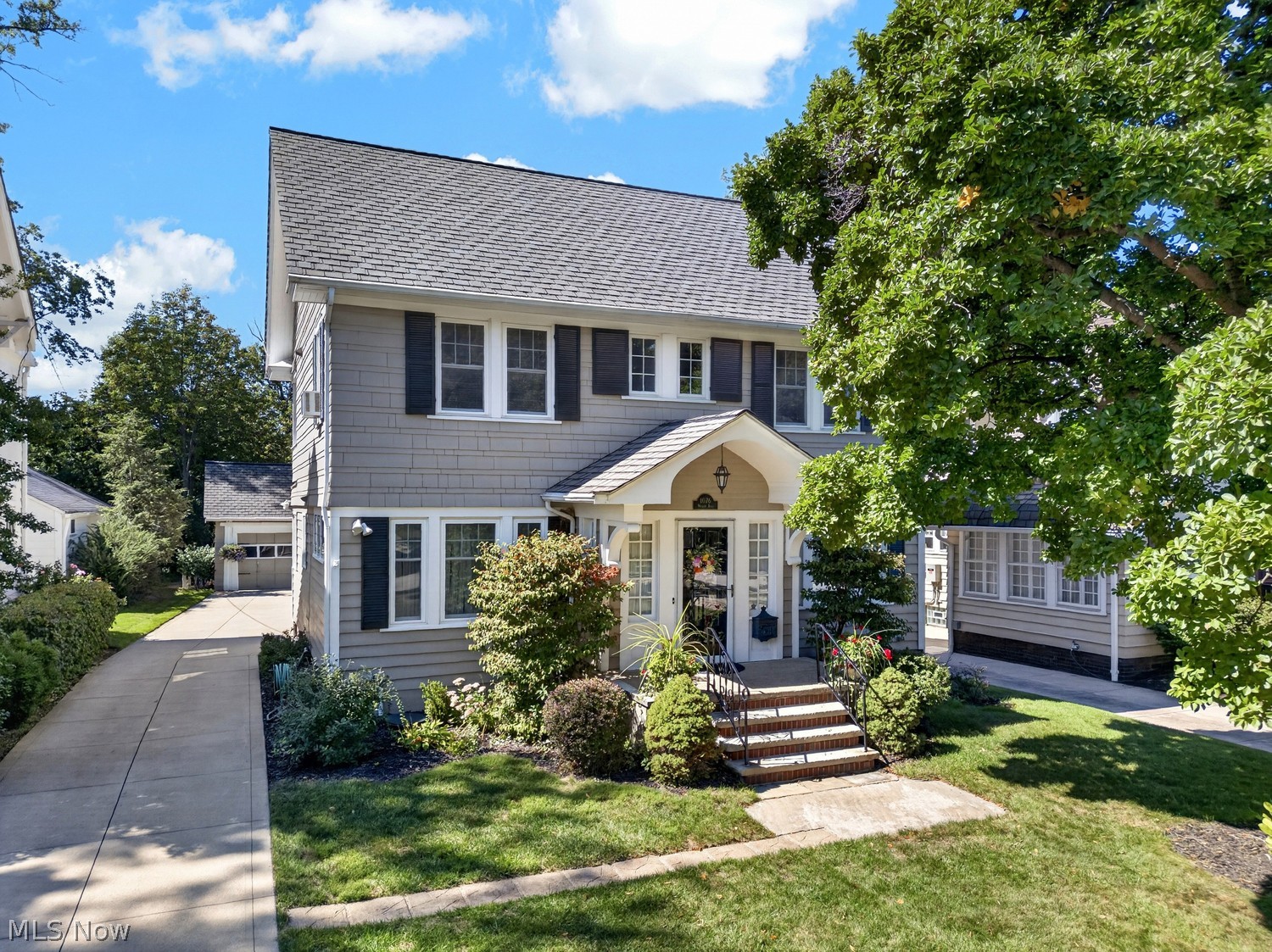 1076 Wilbert Road Lakewood OH 44107
