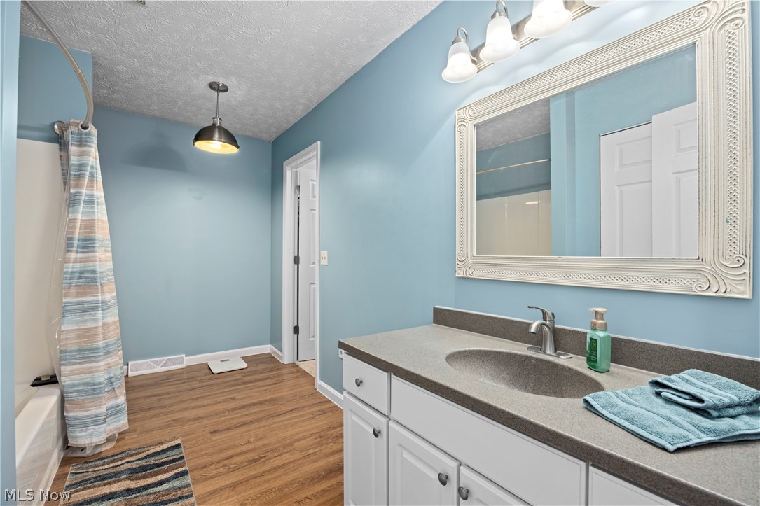 11203 Darrow Road Vermilion OH 44089