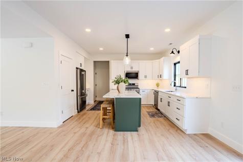 6724 Benedict Drive Middleburg Heights OH 44130