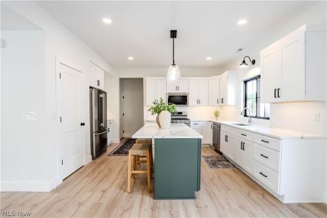 6724 Benedict Drive Middleburg Heights OH 44130