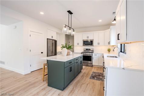 6724 Benedict Drive Middleburg Heights OH 44130