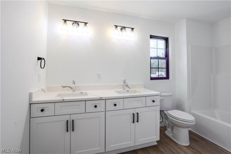 6724 Benedict Drive Middleburg Heights OH 44130