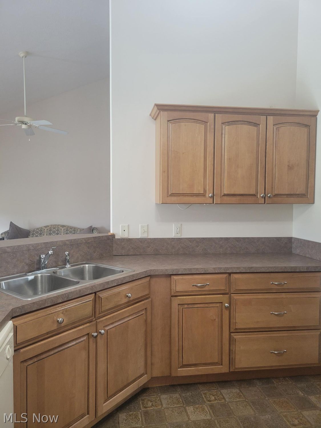 6041 Ridge Run Dr. NW Warren OH 44481