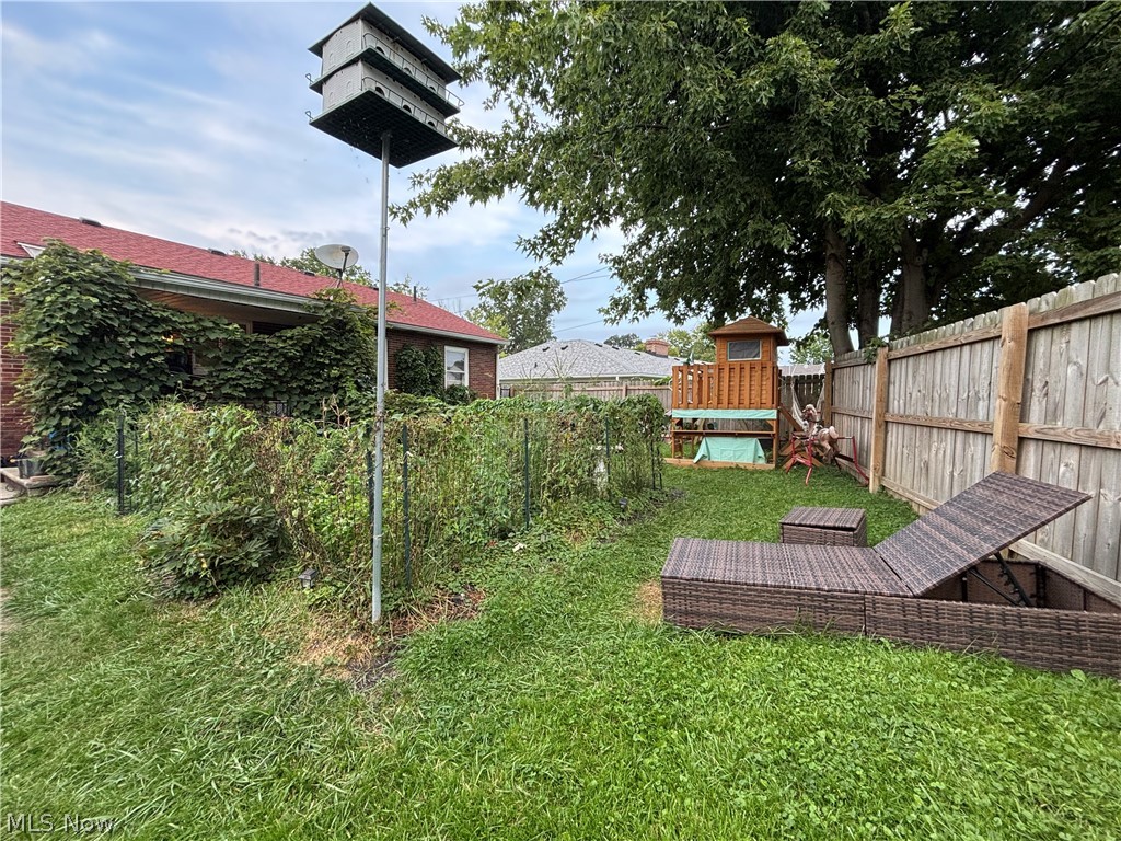 1727 W 11th Street Lorain OH 44052