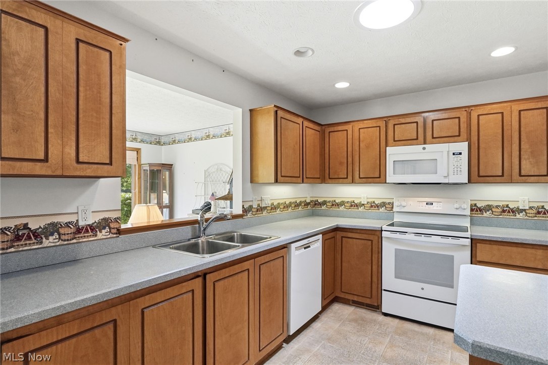 33037 Pebblebrook Drive North Ridgeville OH 44039