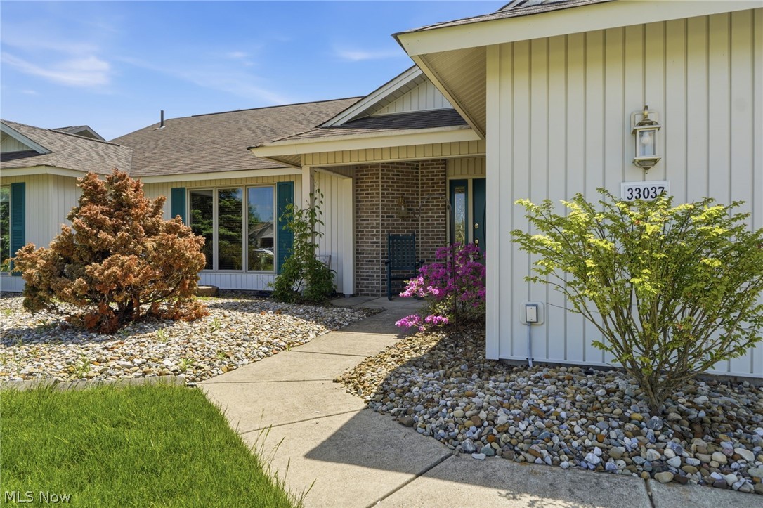 33037 Pebblebrook Drive North Ridgeville OH 44039