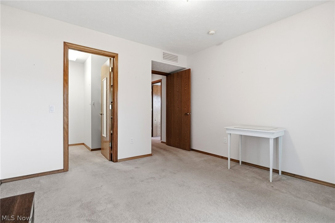 33037 Pebblebrook Drive North Ridgeville OH 44039