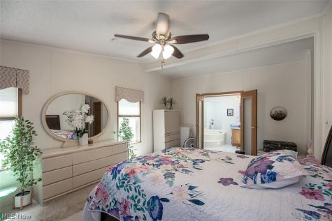 78 Periwinkle Drive Olmsted Twp OH 44138