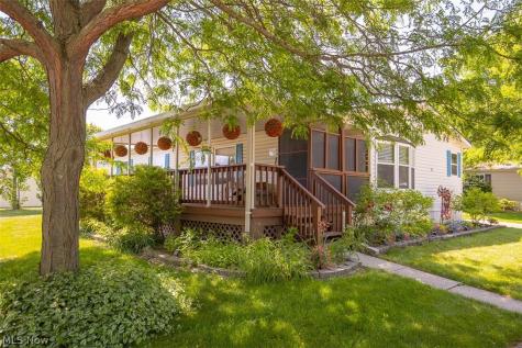 78 Periwinkle Drive Olmsted Twp OH 44138