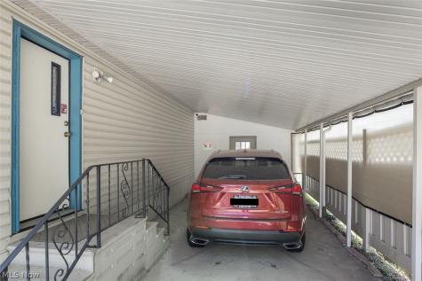 78 Periwinkle Drive Olmsted Twp OH 44138