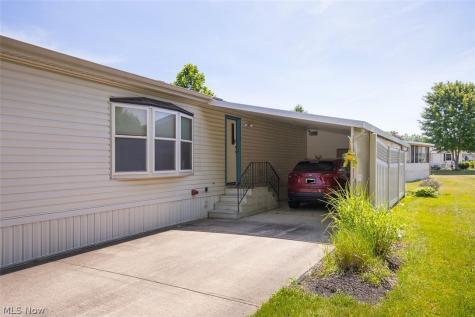 78 Periwinkle Drive Olmsted Twp OH 44138