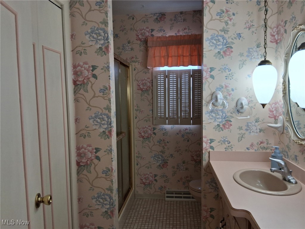 2770 Franwae SW Warren OH 44481