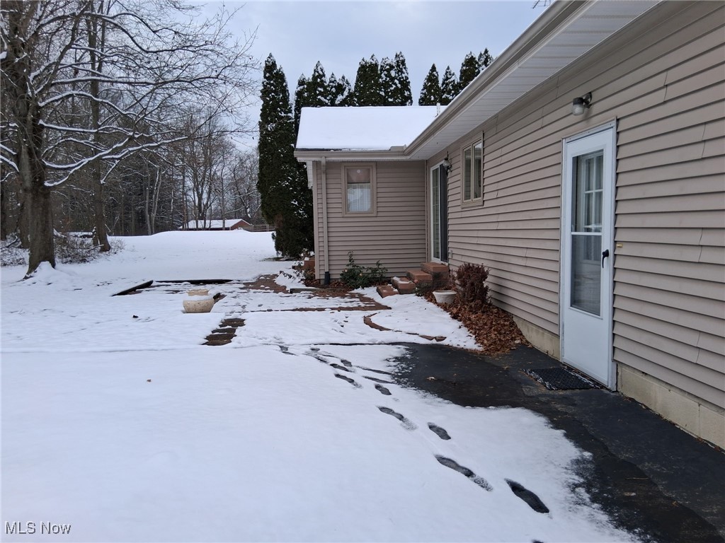 2770 Franwae SW Warren OH 44481