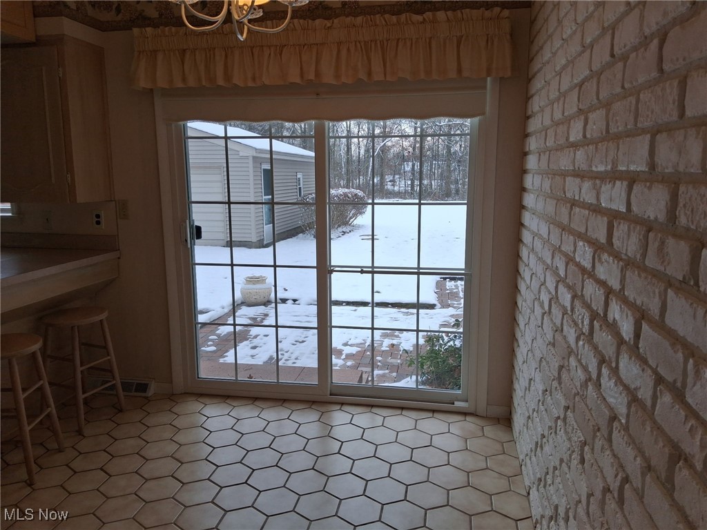 2770 Franwae SW Warren OH 44481