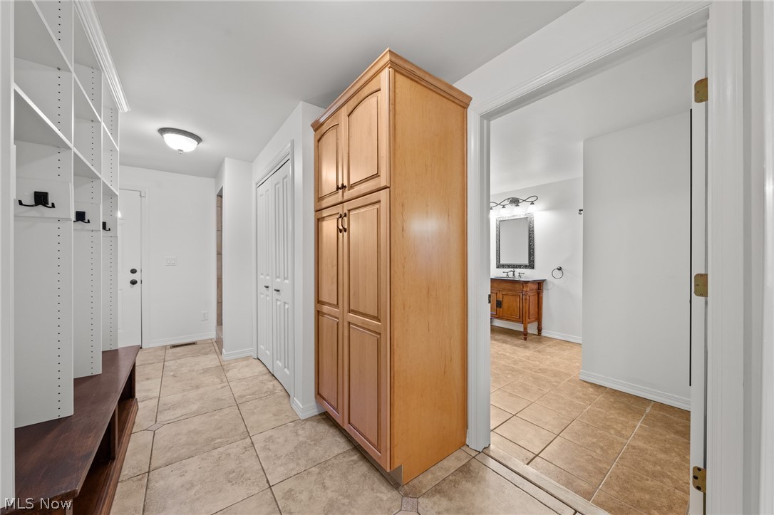 24549 Meldon Boulevard Beachwood OH 44122