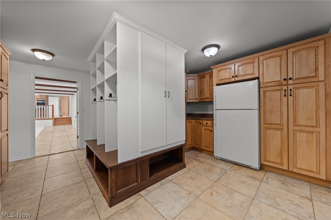 24549 Meldon Boulevard Beachwood OH 44122