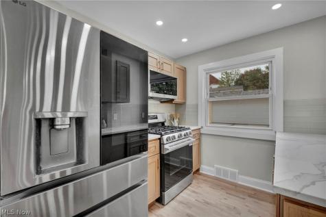18329 Lomond Boulevard Shaker Heights OH 44122
