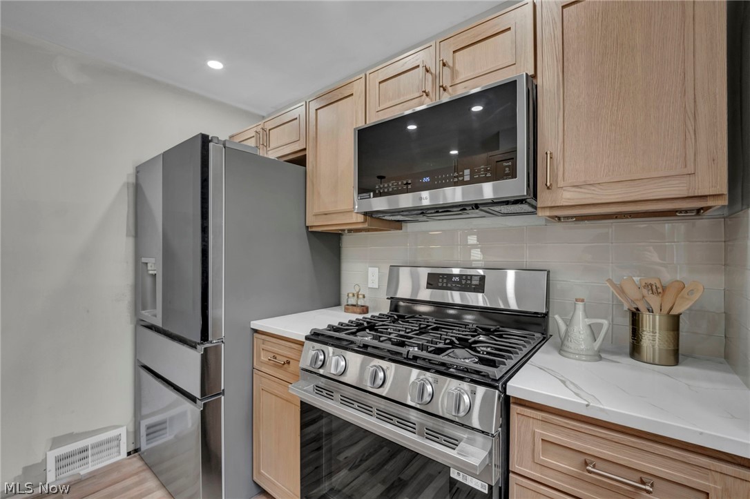 18329 Lomond Boulevard Shaker Heights OH 44122