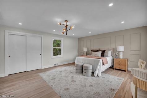 18329 Lomond Boulevard Shaker Heights OH 44122