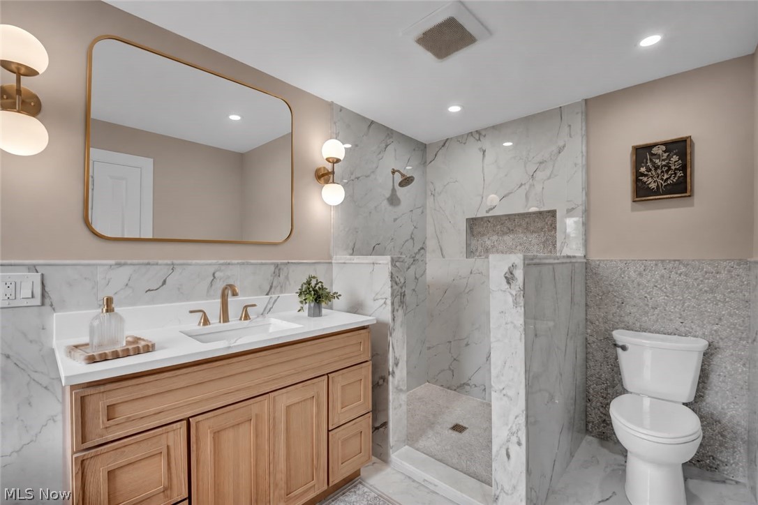 18329 Lomond Boulevard Shaker Heights OH 44122