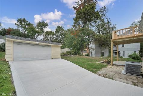 18329 Lomond Boulevard Shaker Heights OH 44122