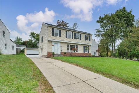 18329 Lomond Boulevard Shaker Heights OH 44122