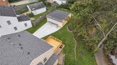 18329 Lomond Boulevard Shaker Heights OH 44122