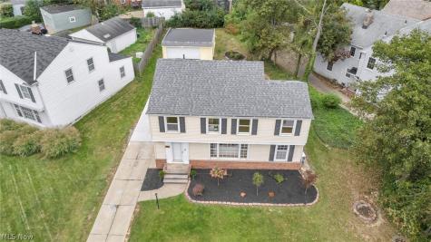 18329 Lomond Boulevard Shaker Heights OH 44122
